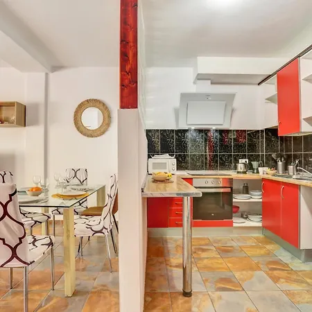 La Concha Beach Apartments With Pool For Kids! Cotillo Room photo