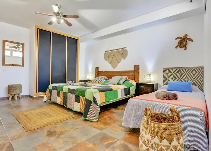 La Concha Beach Apartments With Pool For Kids!