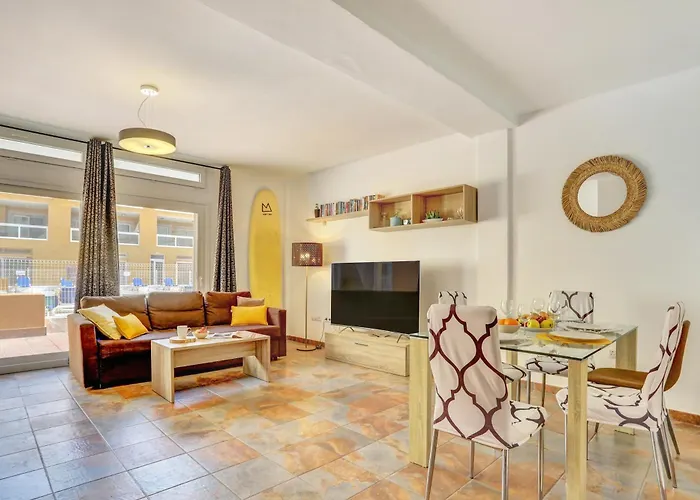La Concha Beach Apartments With Pool For Kids!