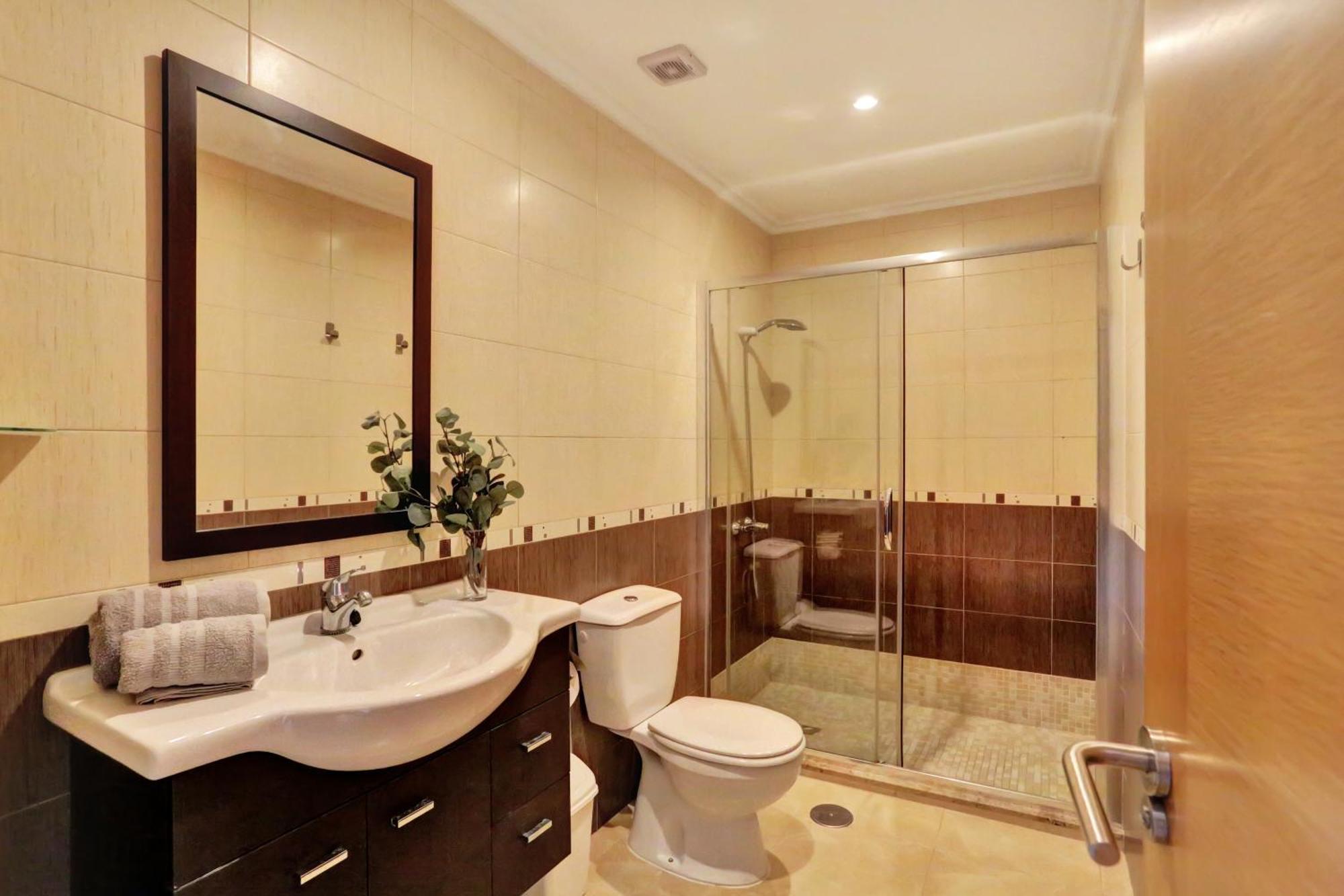La Concha With Pool For Kids! Apartment *