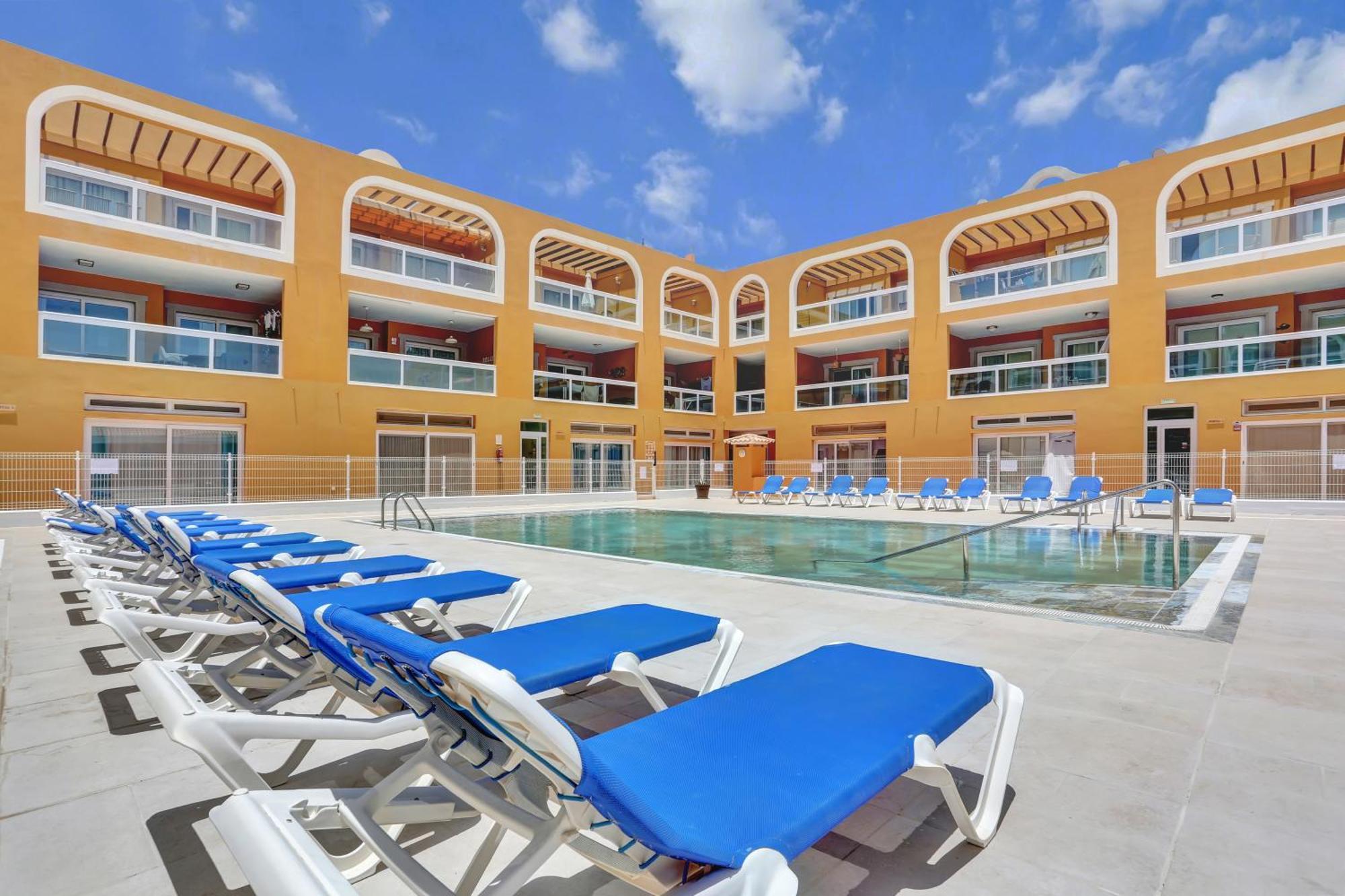 Apartment La Concha With Pool For Kids! *